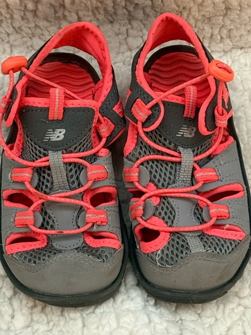 New balance toddler adjustable water shoe size 10